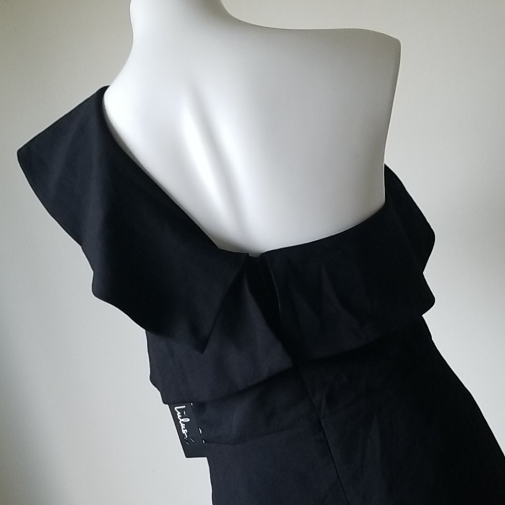 Lulu's Butterfly Effect One Shoulder Romper - Picture 11 of 16